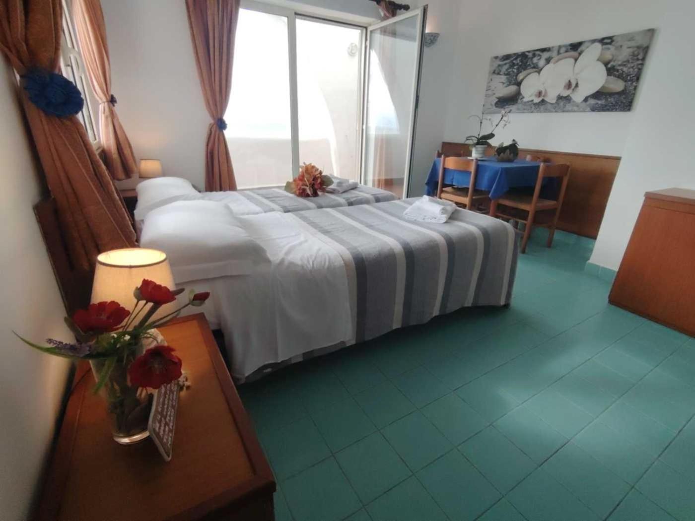 Casa Vacanze Elianto Anzio Ngoại thất bức ảnh